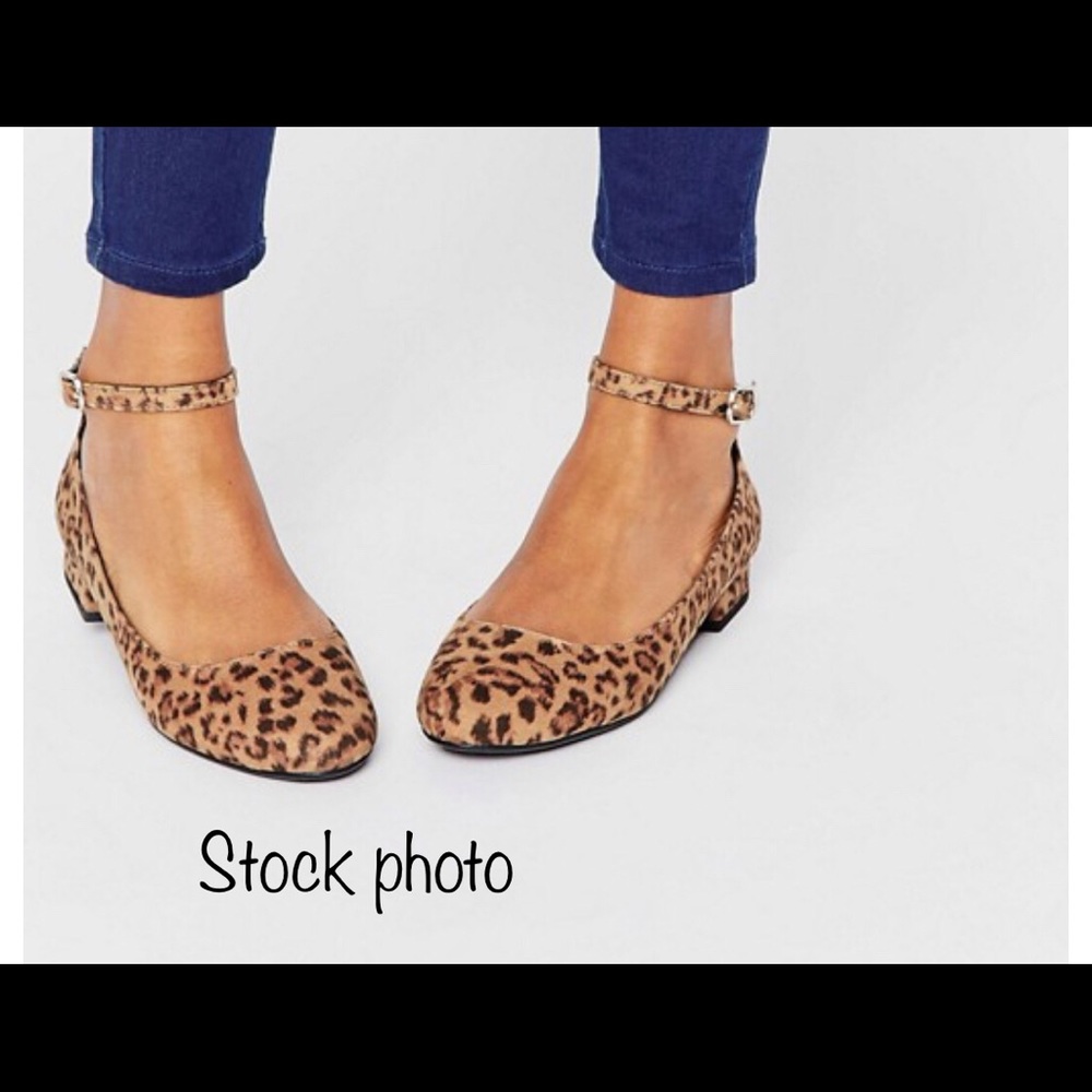 NWOT. New look leopard print ballet ankle strap